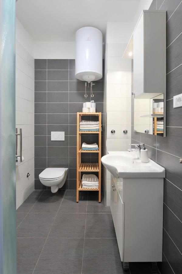 Apartments Alluro Ровин Екстериор снимка