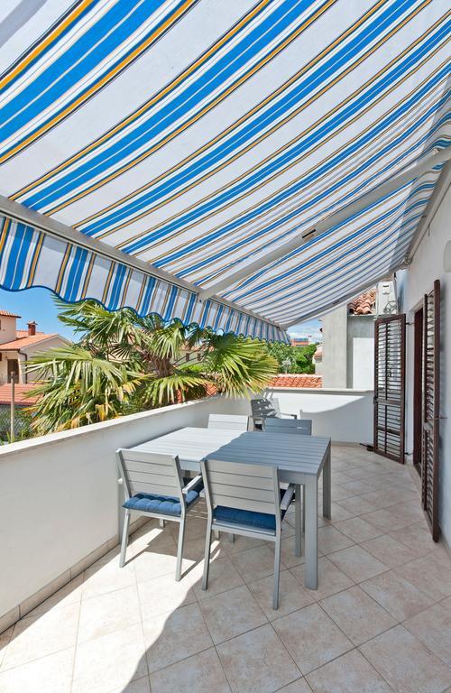 Apartments Alluro Ровин Стая снимка