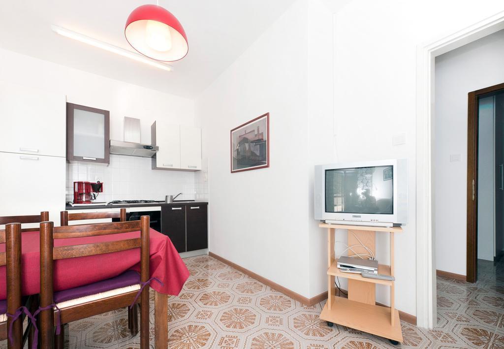 Apartments Alluro Ровин Стая снимка